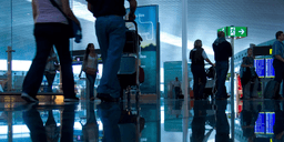 Tempestades tropicais levam Japão a cancelar mais de 100 voos