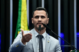 Cleitinho promete reduzir IPVA em Minas