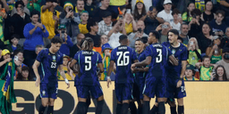 Brasil enfrenta Índia em duelo inédito com testes de Ancelotti