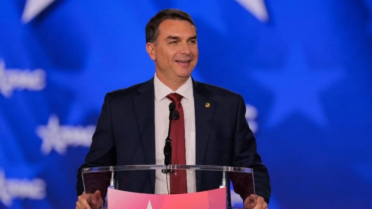 Flávio Bolsonaro adiou trégua com Michelle para evitar indicações