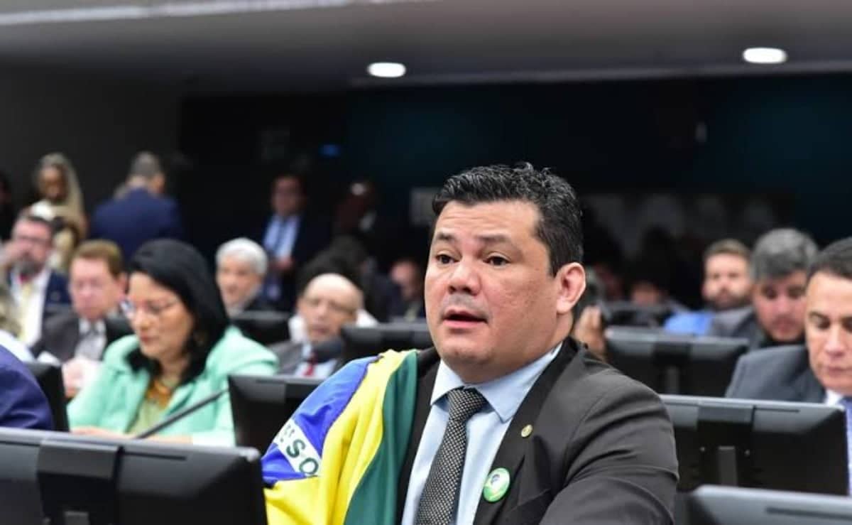 STF torna réu deputado que desejou morte de Lula