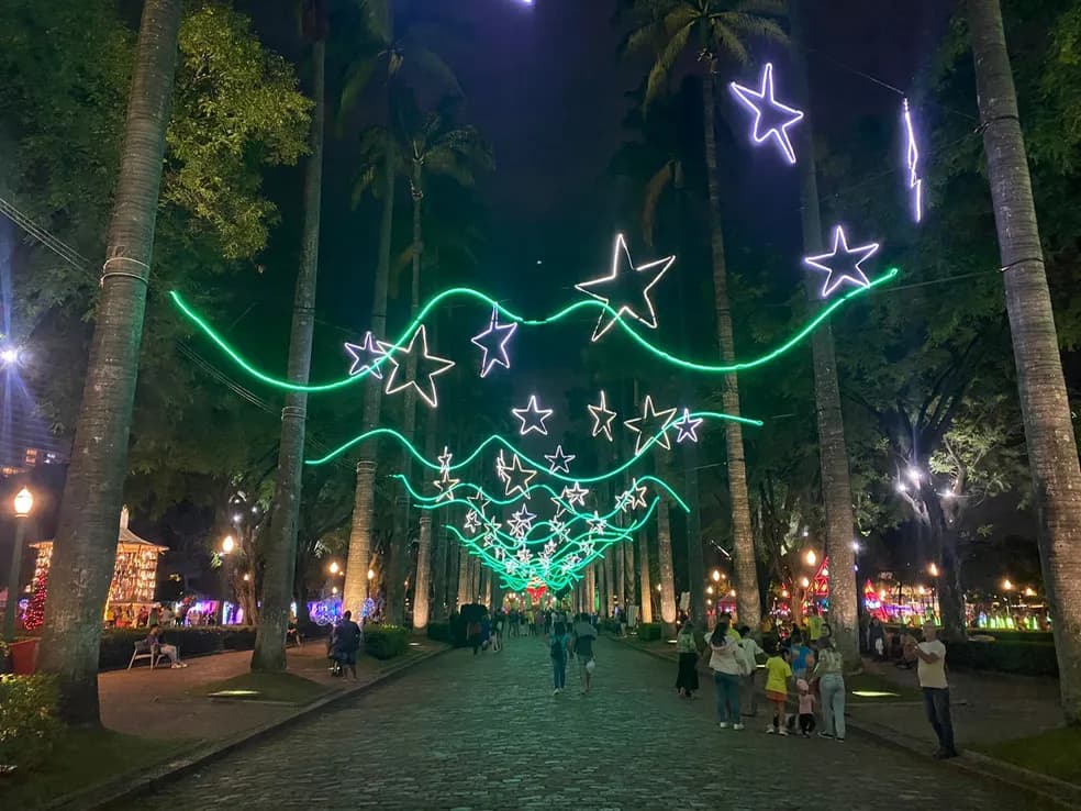 Entorno da Praça da Liberdade terá mudanças no trânsito durante a iluminação de Natal