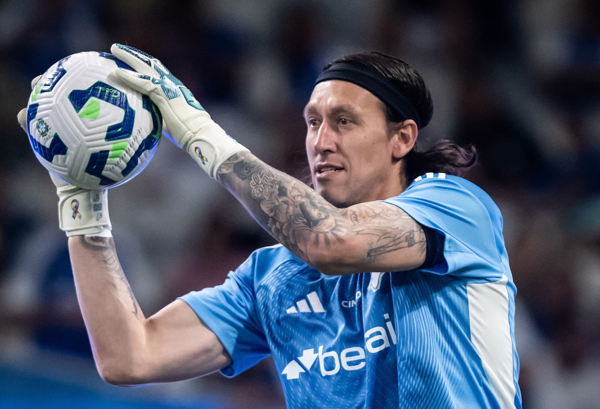 Cássio celebra terceiro lugar do Cruzeiro no Brasileirão