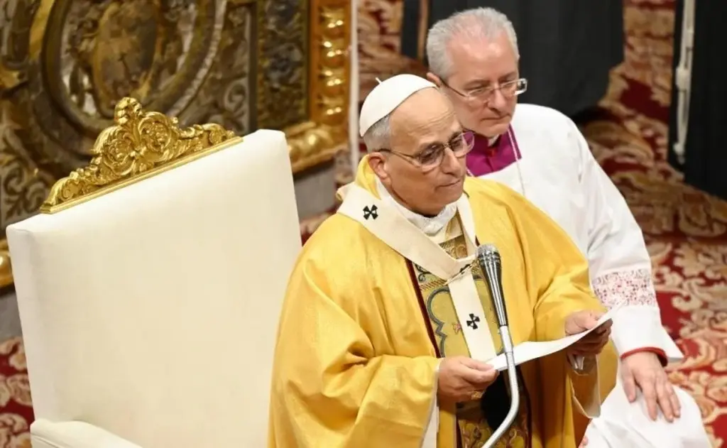 Em 1º sermão de Natal, Papa lamenta condições dos palestinos em Gaza