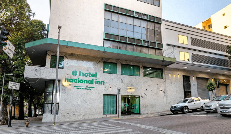 Mãe e filha morrem após cair de prédio no centro de BH