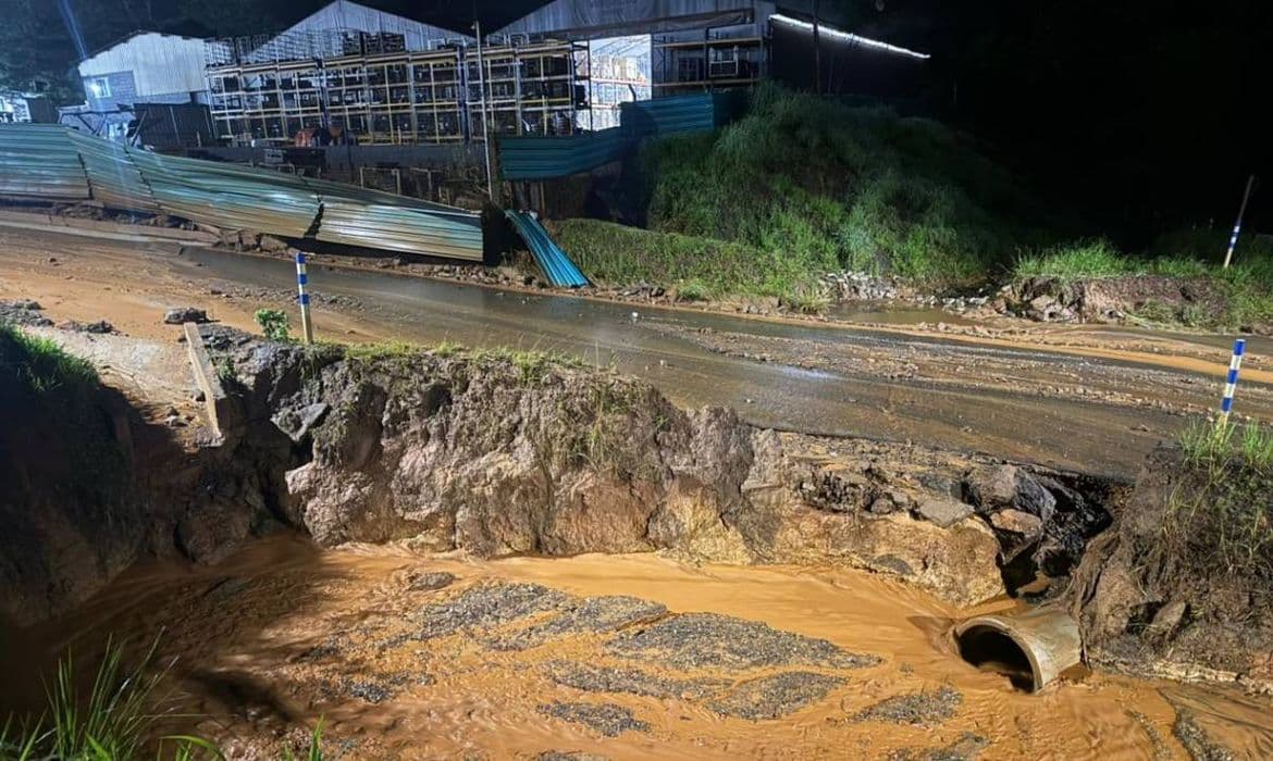 Prefeitura de Congonhas suspende alvarás da Vale após vazamentos em minas