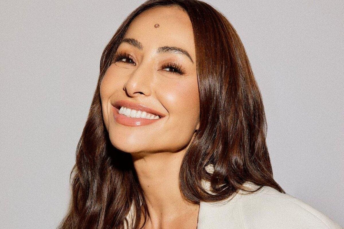 Sabrina Sato celebra 45 anos em mansão luxuosa no Rio