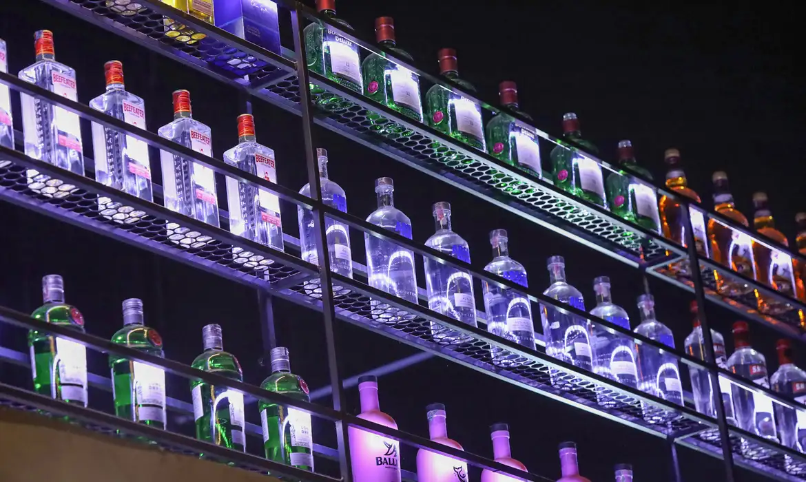 Sete pessoas são intoxicadas por metanol após consumo de bebida no interior da Bahia