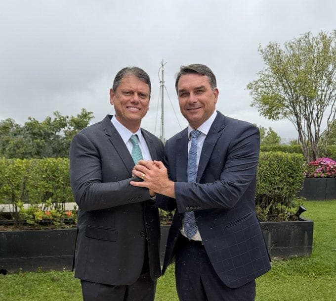 Foto: Flávio Bolsonaro/X