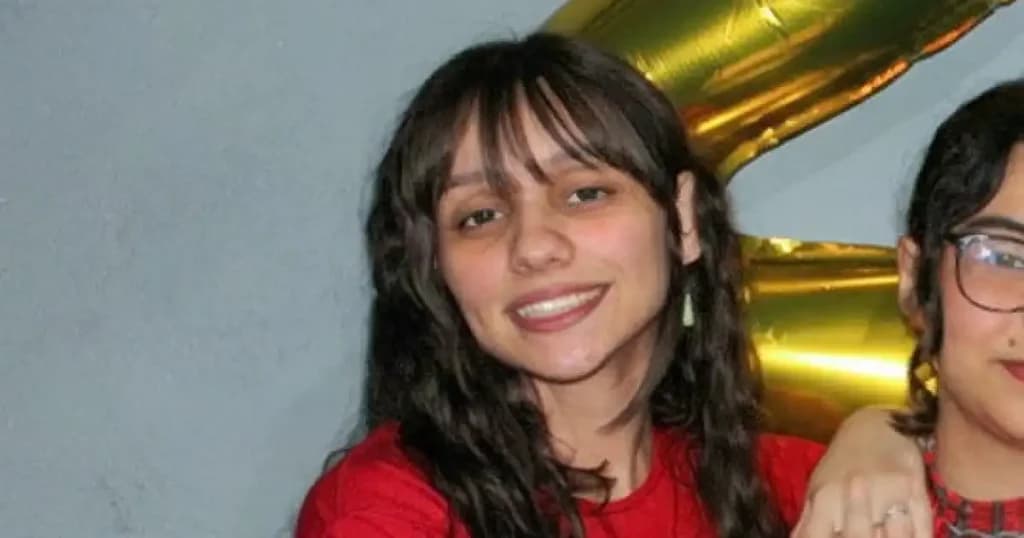 Família procura por jovem desaparecida após sair da faculdade na Grande BH