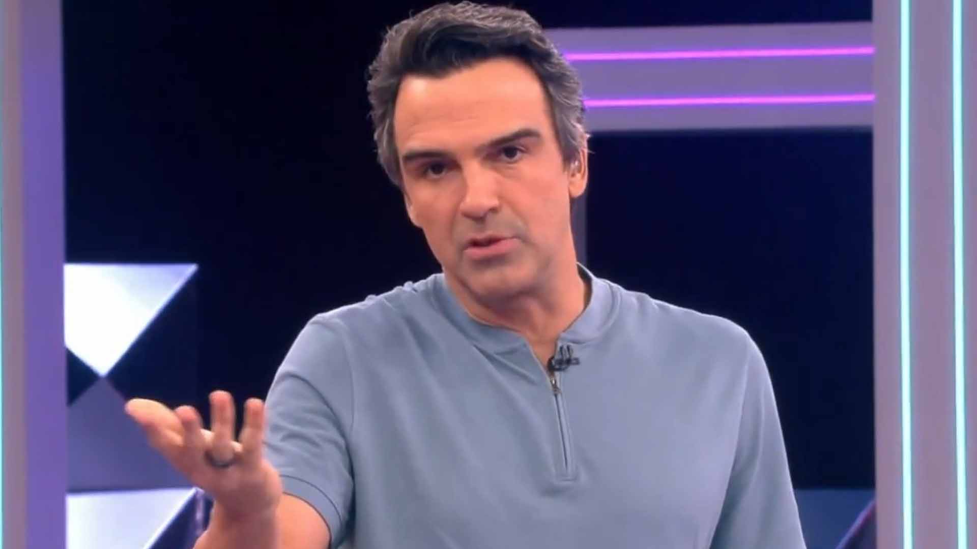 Tadeu Schmidt pega público de surpresa com reviravolta no Paredão falso